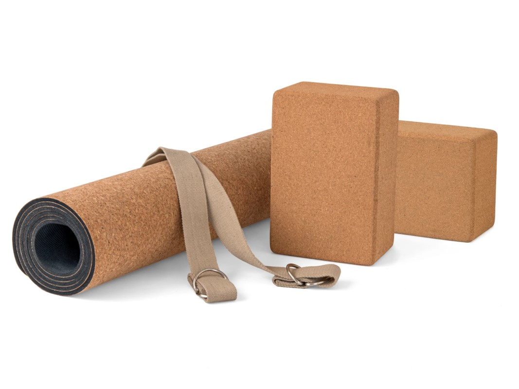 yoga-cork-mat-set-with-blocks-and-strap-eco-friend